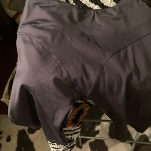 Bike shorts black no holes or pulls - Picture 1 of 3